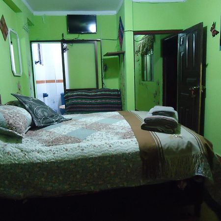 Hostal Quinua Dorada Bed & Breakfast Uyuni Bagian luar foto