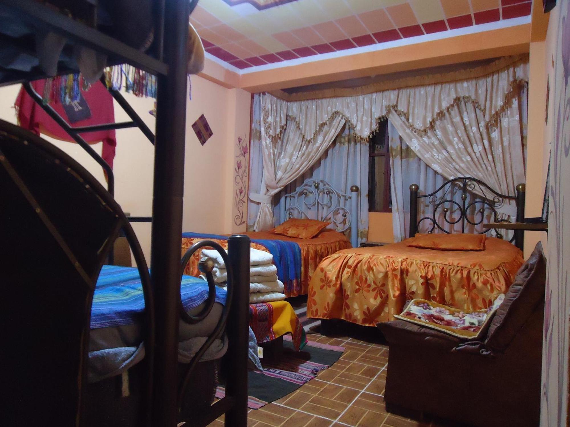 Hostal Quinua Dorada Bed & Breakfast Uyuni Bagian luar foto